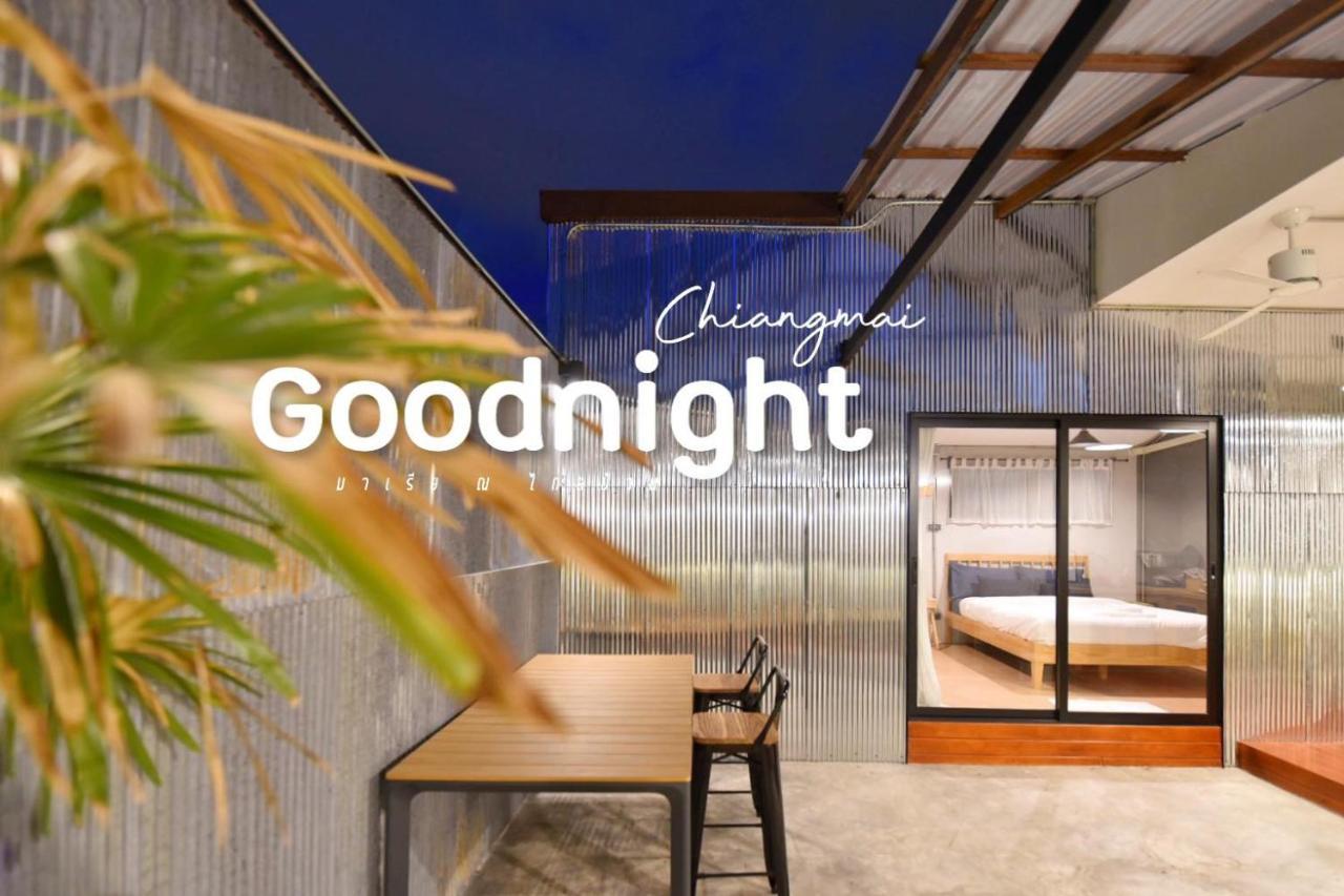 goodnight Chiang Mai Gate Hotel Bagian luar foto