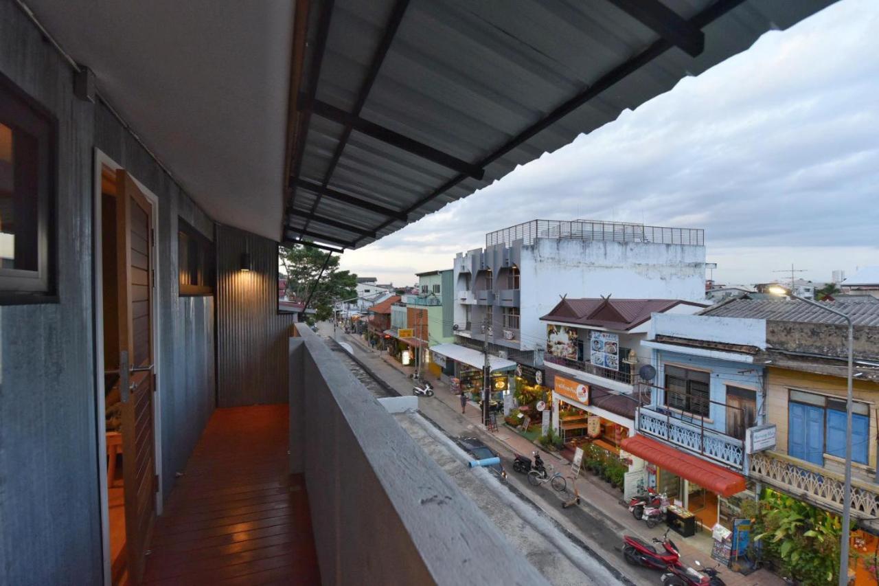 goodnight Chiang Mai Gate Hotel Bagian luar foto